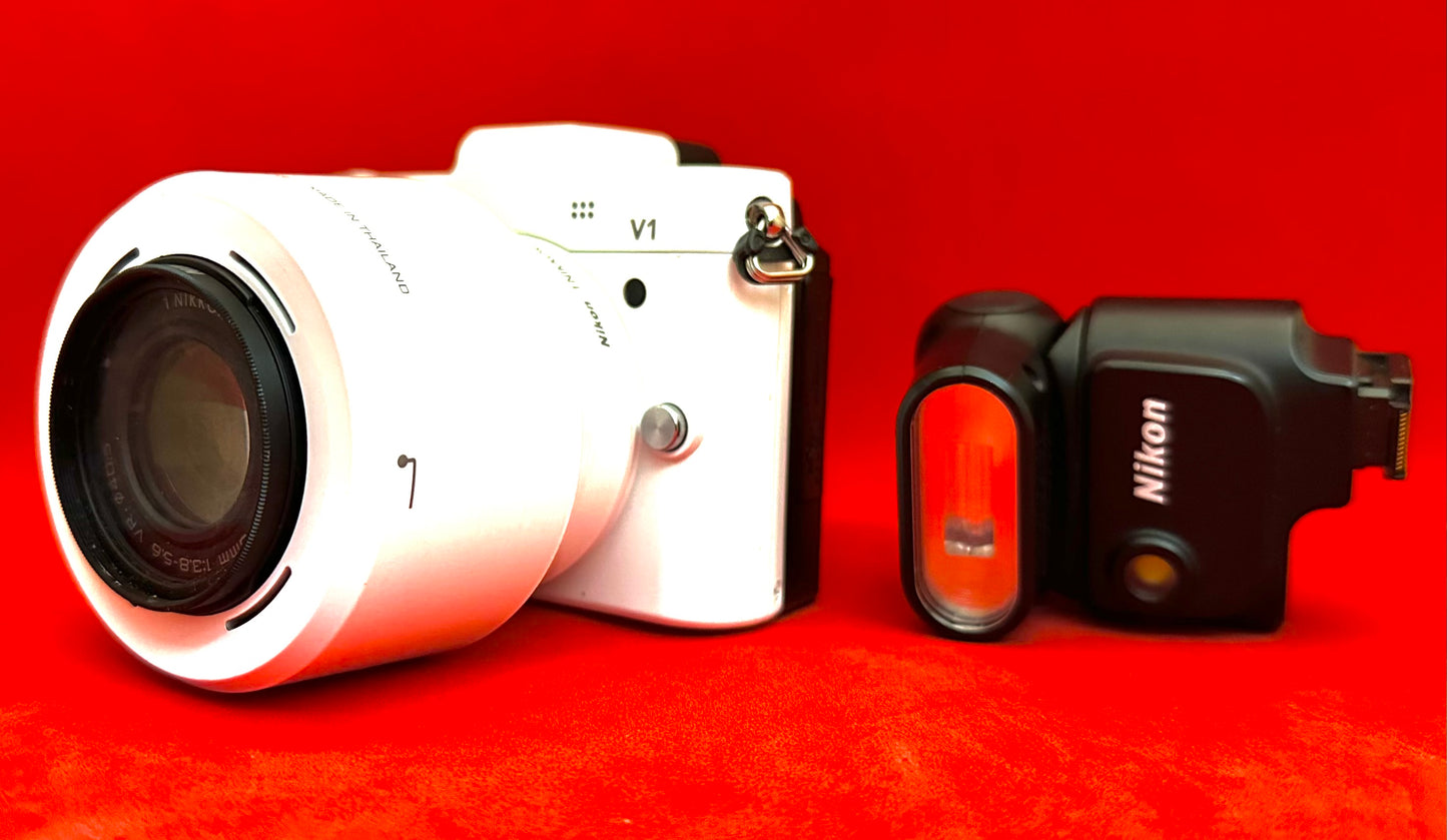 Nikon 1 V1 Mirrorless Digital Camera with 30-110mm Lens (used)