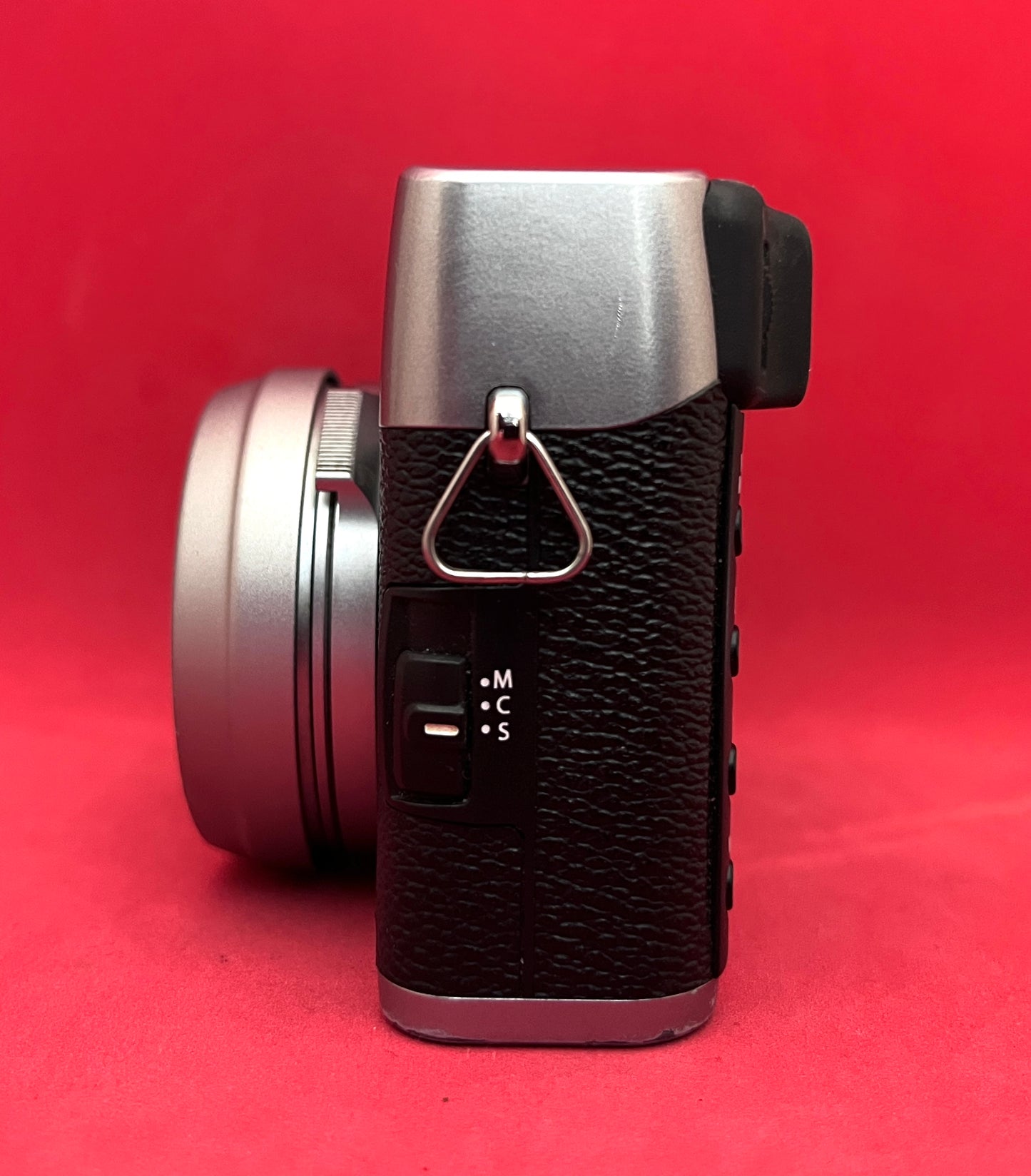 Fujifilm X100T Digital Camera Silver (used)