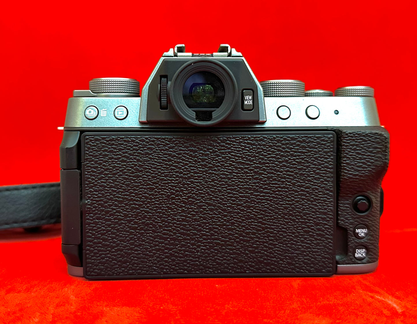 FUJIFILM X-T200 Mirrorless + 15-45mm Lens (used)