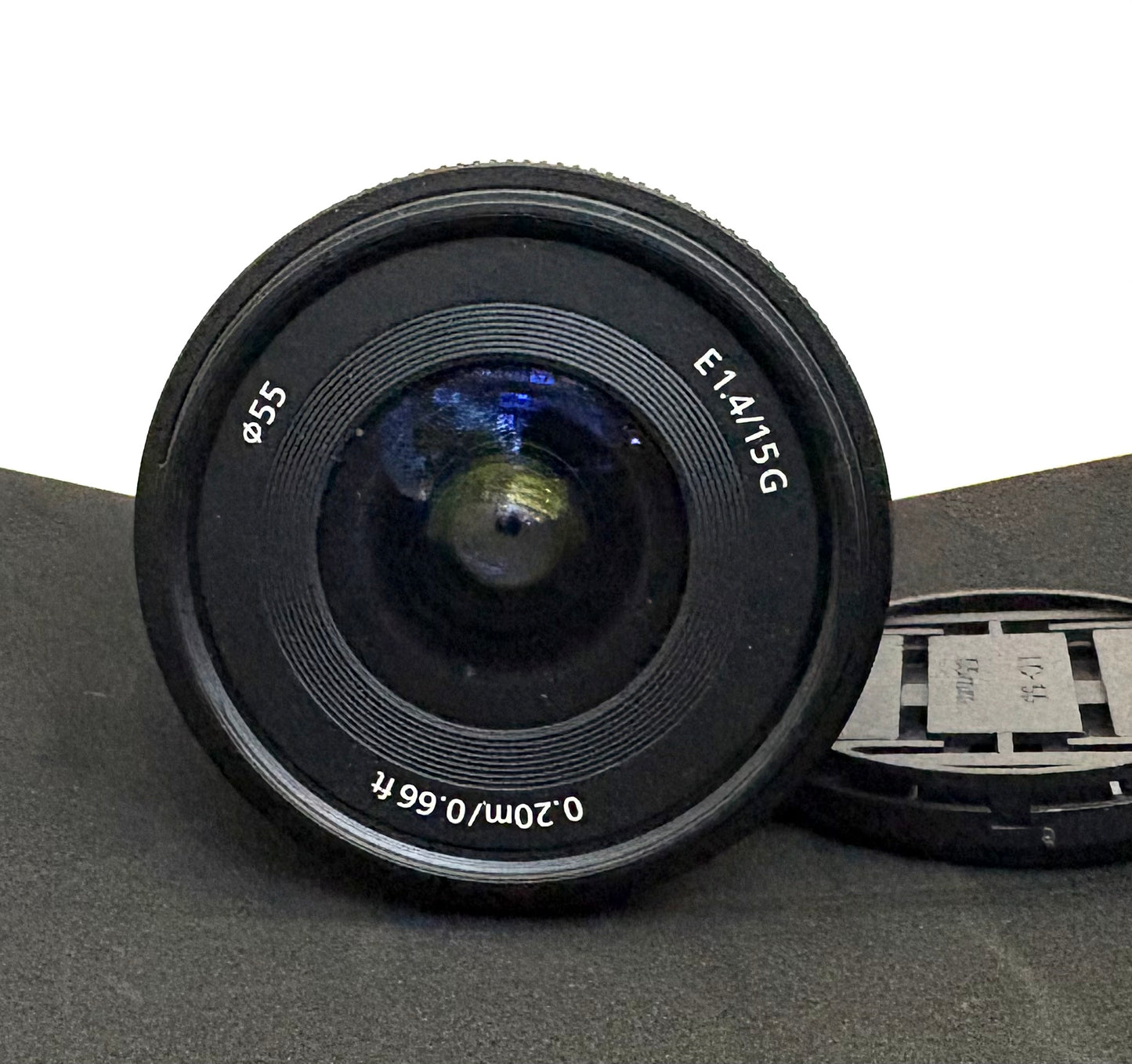 Sony E 15mm f/1.4 G Lens ( used )