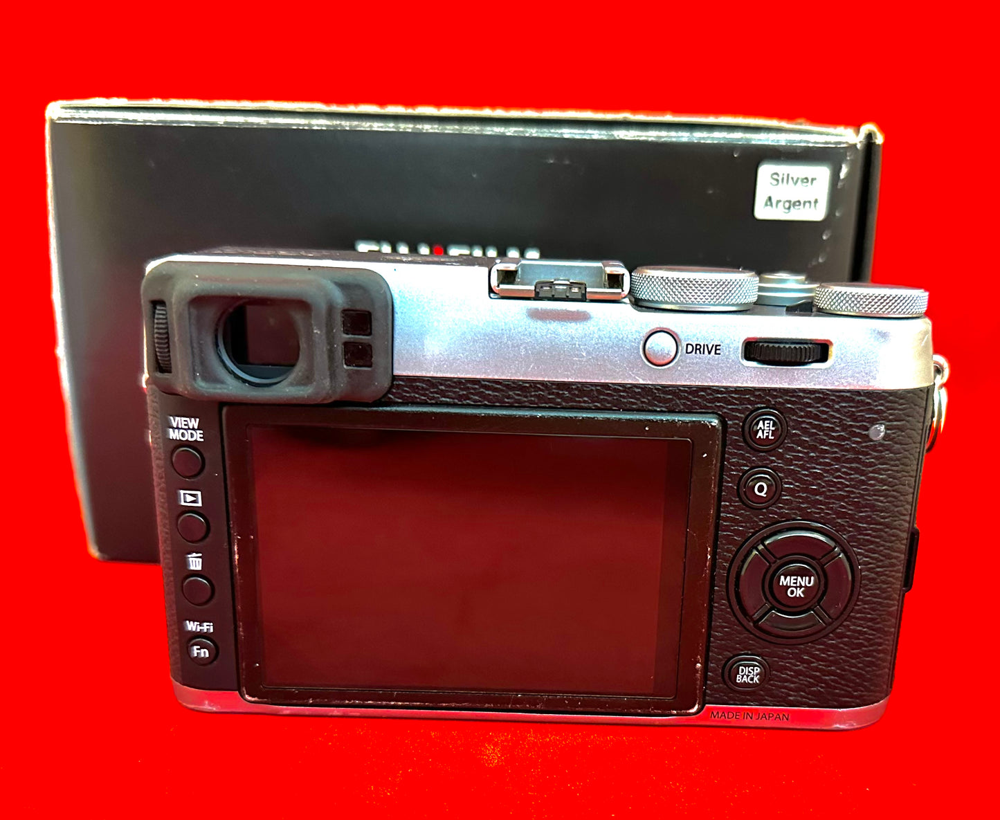 Fujifilm X100T Digital Camera Silver (used)