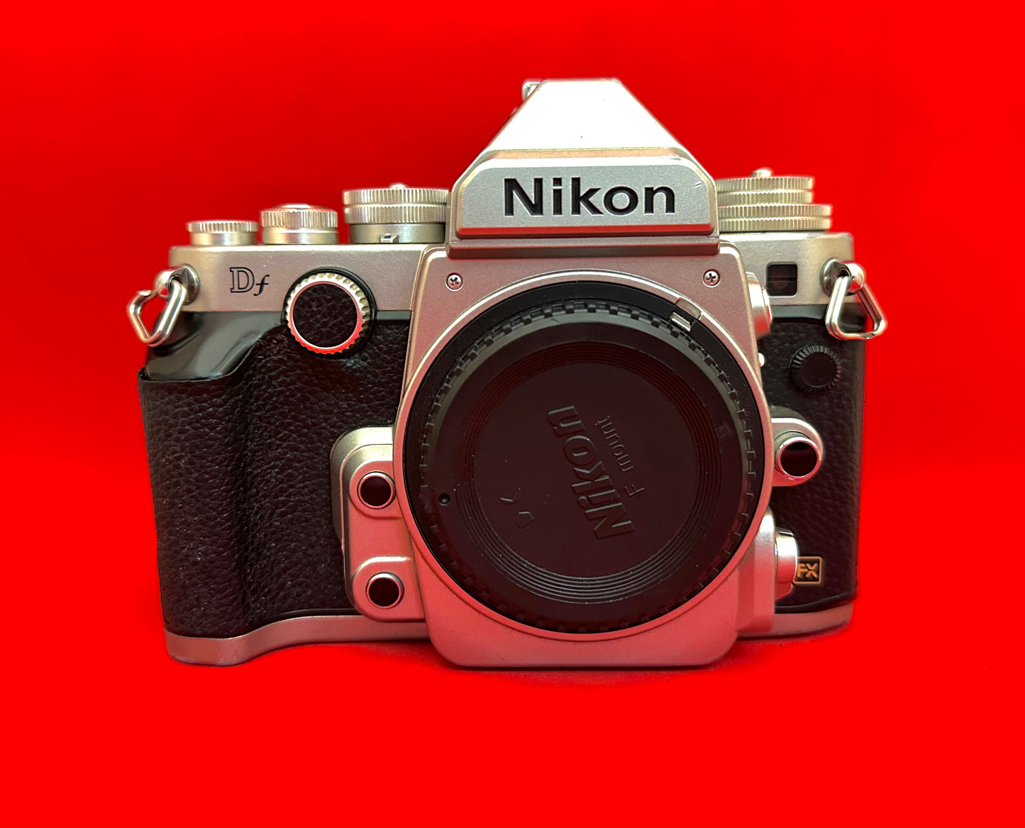 Nikon Df DSLR Camera Silver (used)