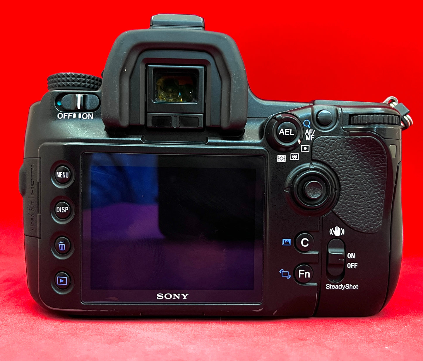 Sony Alpha DSLR-A900 SLR Digital Camera + 55-200mm lens (used)