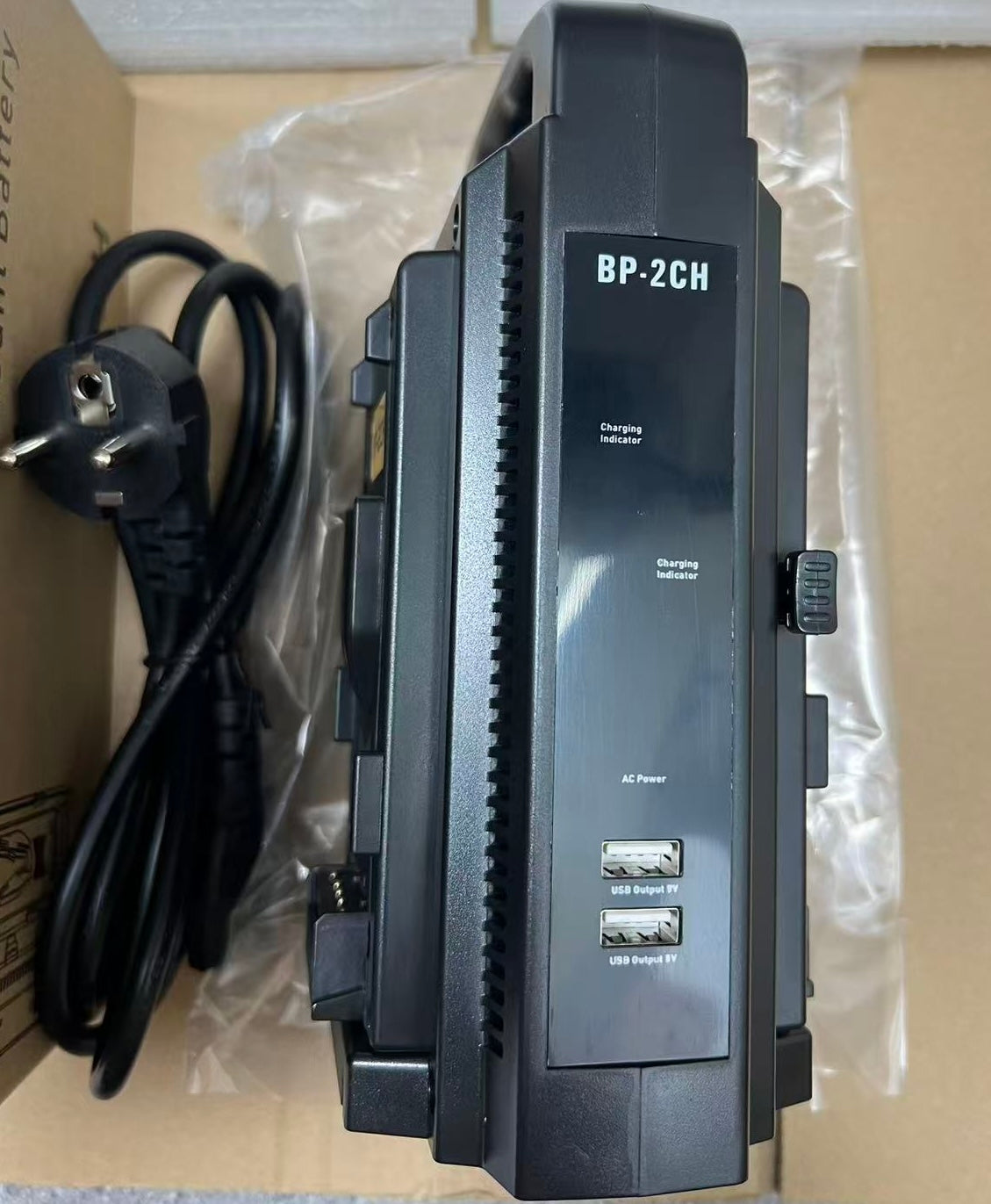 Dual-Channel Battery Charger for V-Mount Batteries New