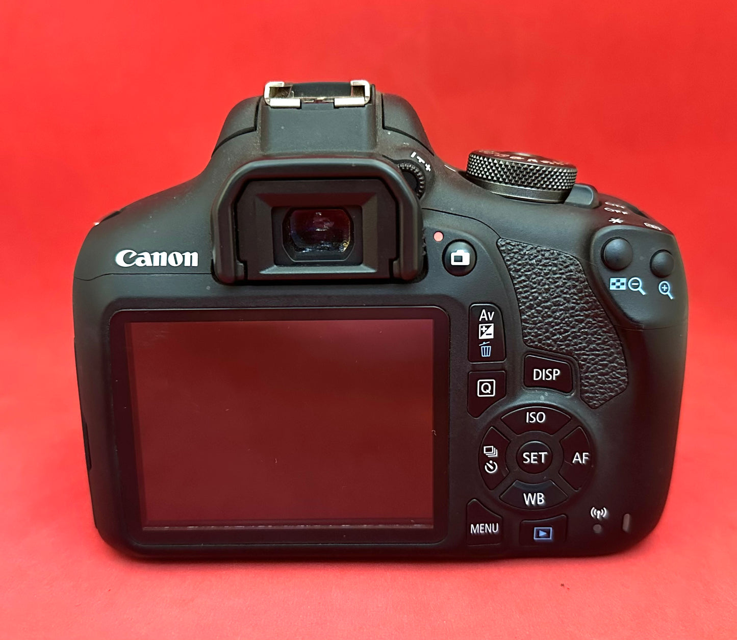 Canon EOS Rebel T7 (2000D ) DSLR Camera with 18-55mm Lens (used)