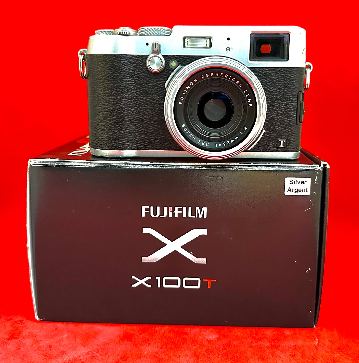 Fujifilm X100T Digital Camera Silver (used)