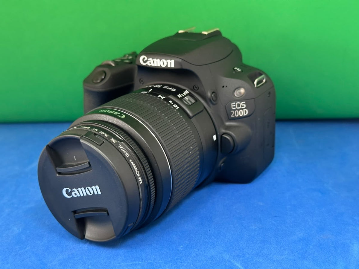 Canon 200D with 18-55mm Lens STM (pre-owned)