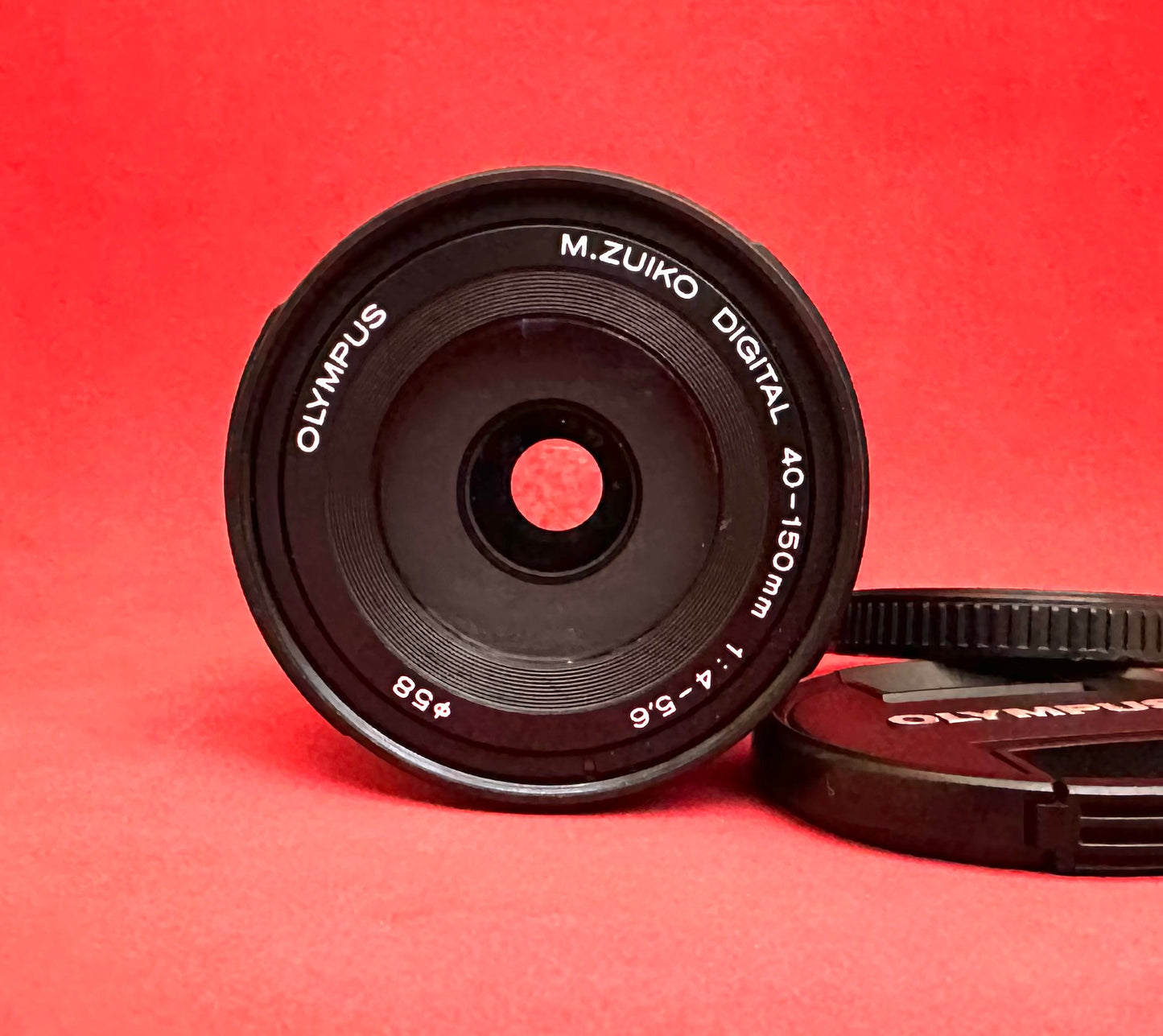 Olympus M.Zuiko Digital ED 40-150mm f/4-5.6 R Micro Four Thirds Lens (Used)