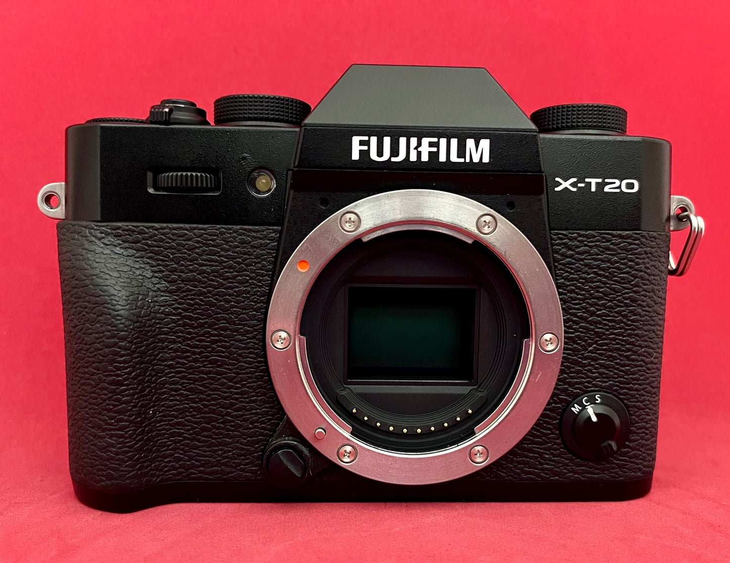 Fujifilm X-T20 Mirrorless Digital Camera Black, Body Only (used)