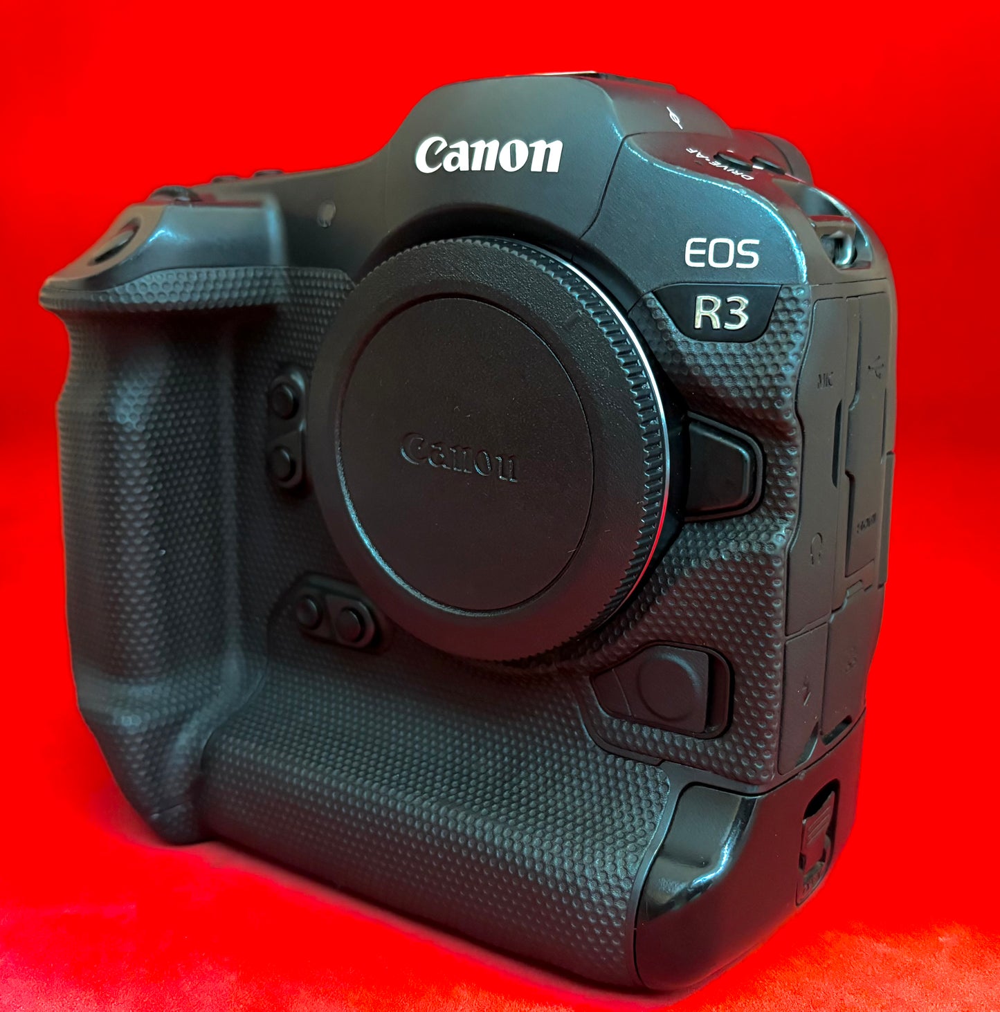 Canon EOS R3 Mirrorless Camera (used)