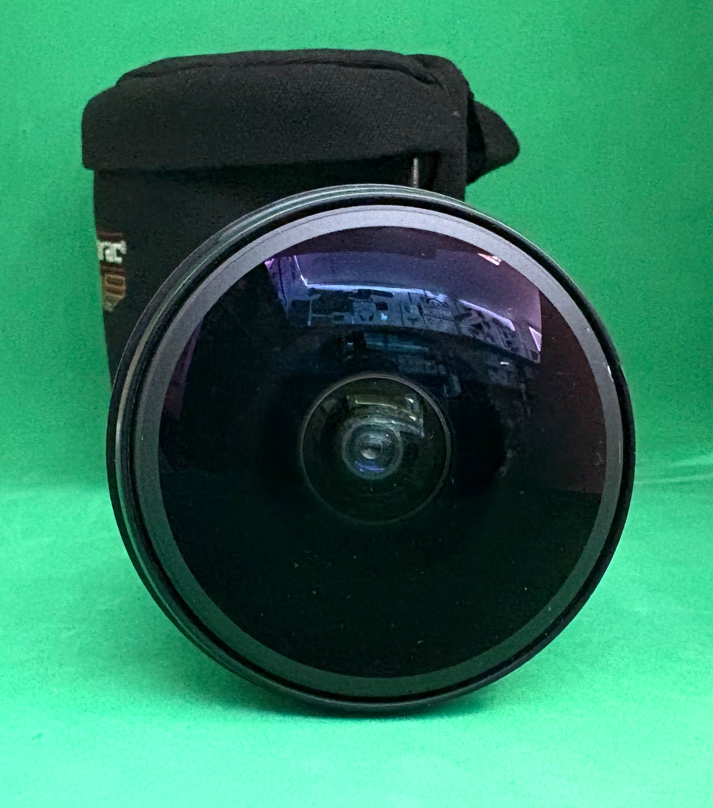 Canon EF 8-15mm f/4L USM Fisheye Zoom lens (Used)