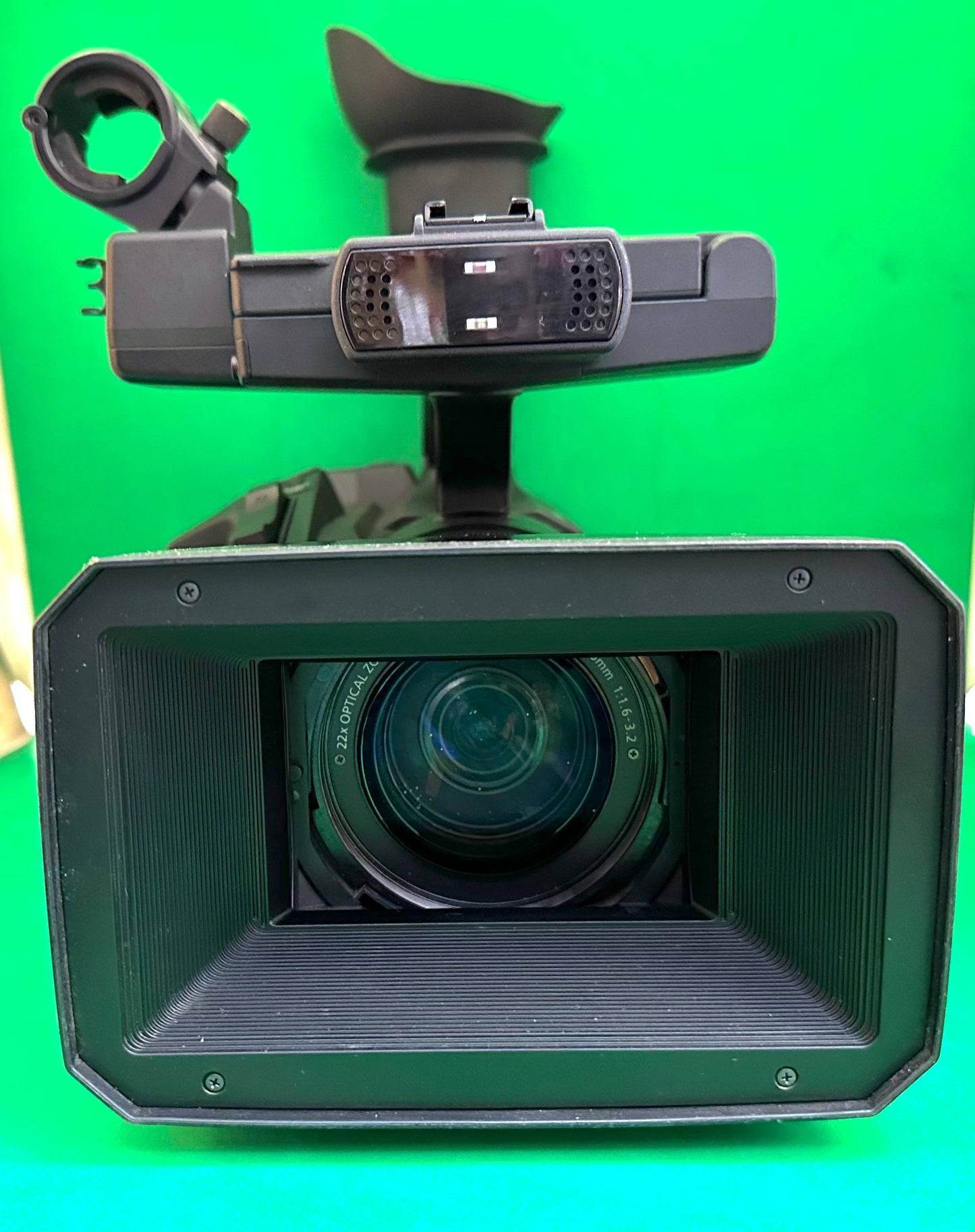 PANASONIC AJ-PX270 MICROP2 AVC-ULTRA HANDHELD CAMCORDER (used)