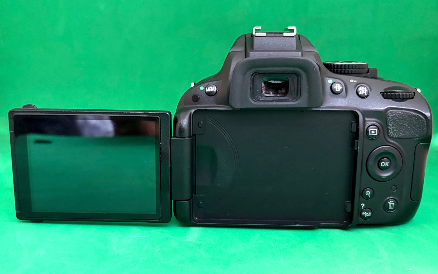 Nikon D5100 DSLR Camera (Used)