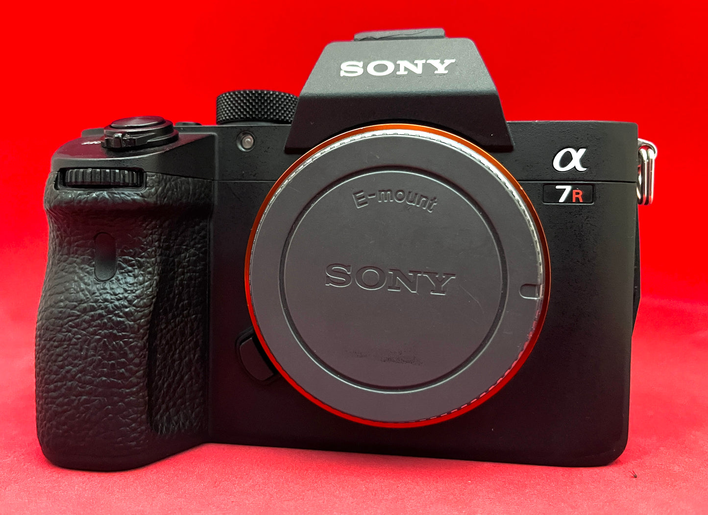 Sony A7R III Mirrorless digital cameras (used)