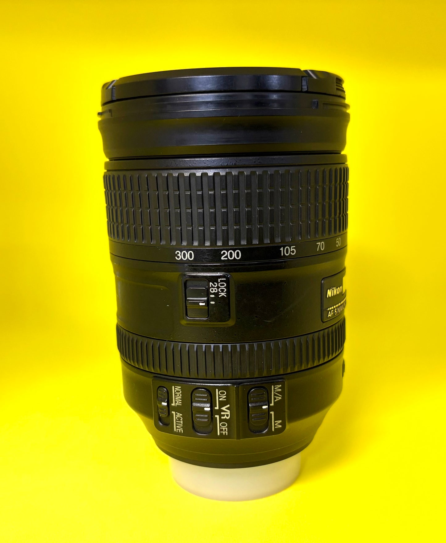 Nikon AF-S NIKKOR 28-300mm f/3.5-5.6G ED VR (used)