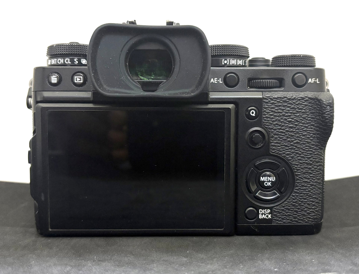 Fujifilm X-T3 Mirrorless Camera Body only (used)