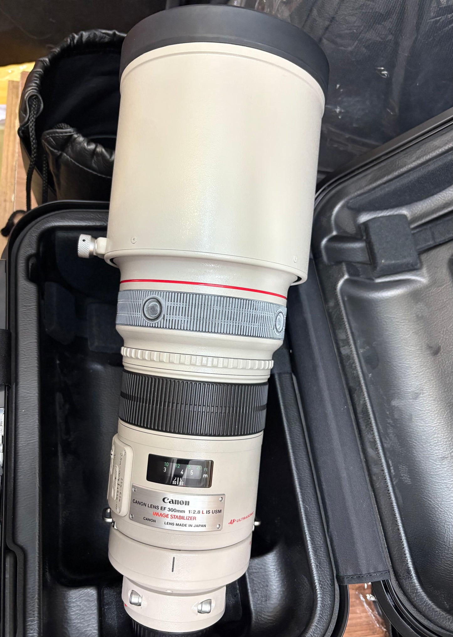 Canon EF 300mm f/2.8 L IS USM (Used)