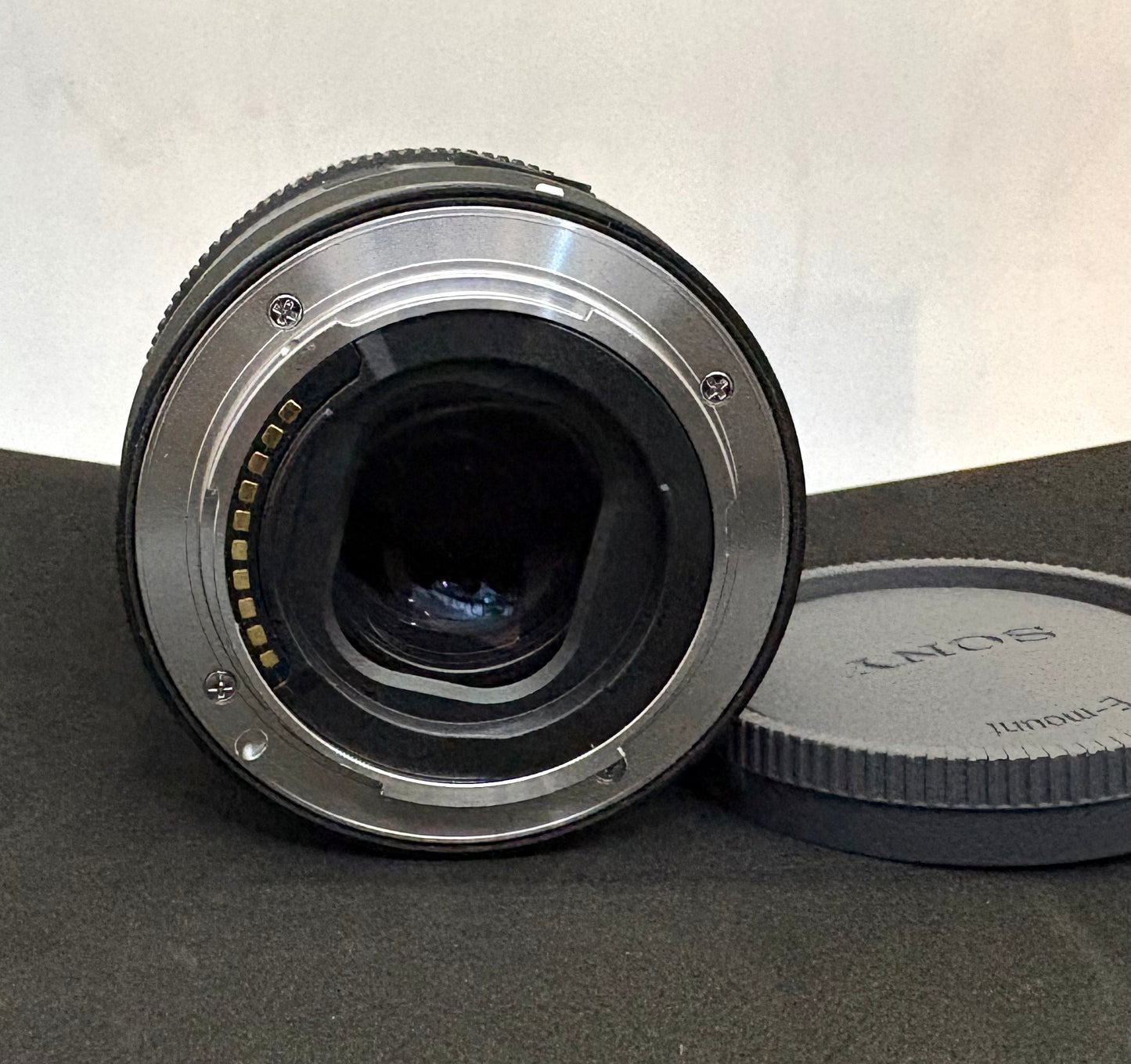 Sony E 15mm f/1.4 G Lens ( used )