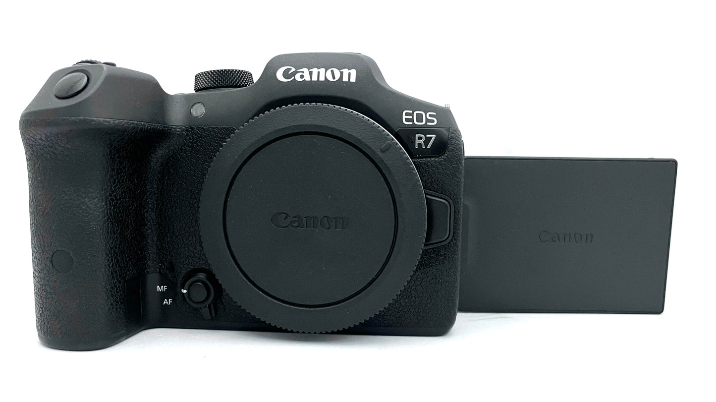 Canon EOS R7 Mirrorless Camera Body with Canon RF-S 18-150mm Lens (used)
