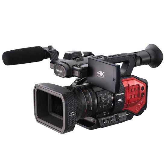 Panasonic AG-DVX200 4K Professional Camcorder (used)