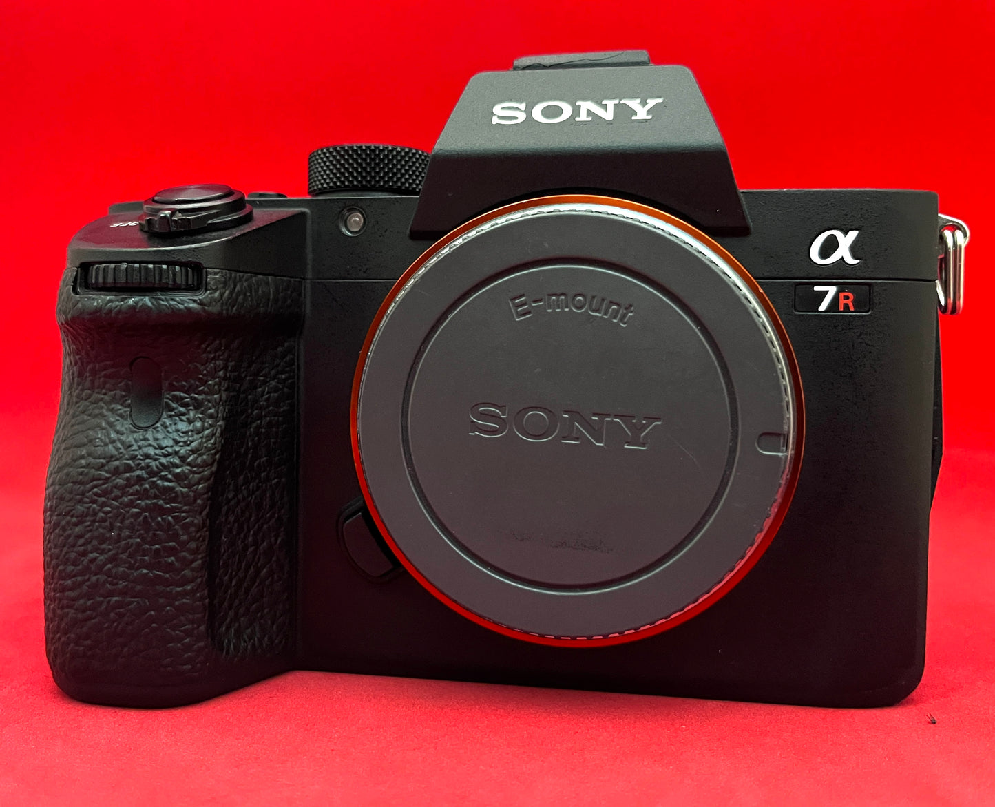 Sony A7R III Mirrorless digital cameras (used)