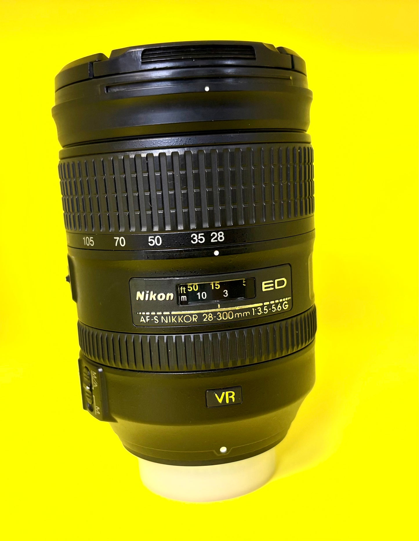 Nikon AF-S NIKKOR 28-300mm f/3.5-5.6G ED VR (used)
