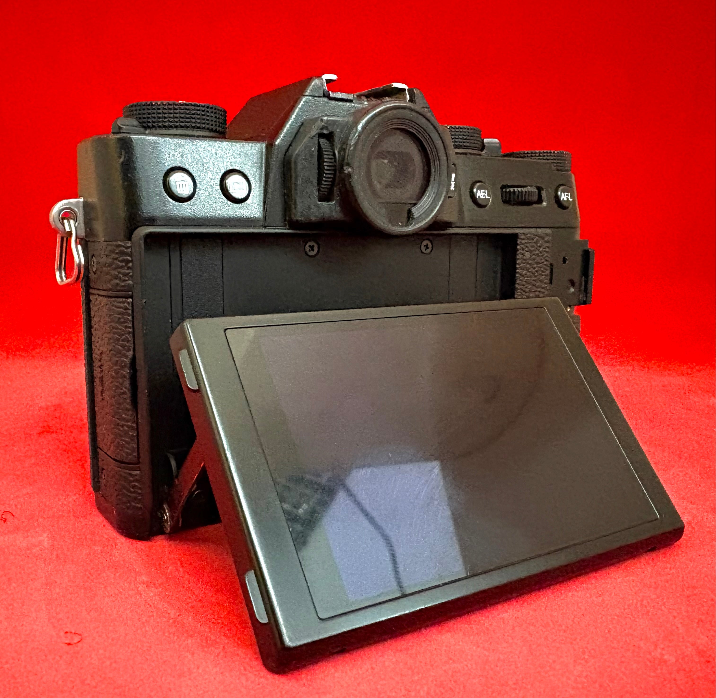 Fujifilm X-T20 Mirrorless Digital Camera Black, Body Only (used