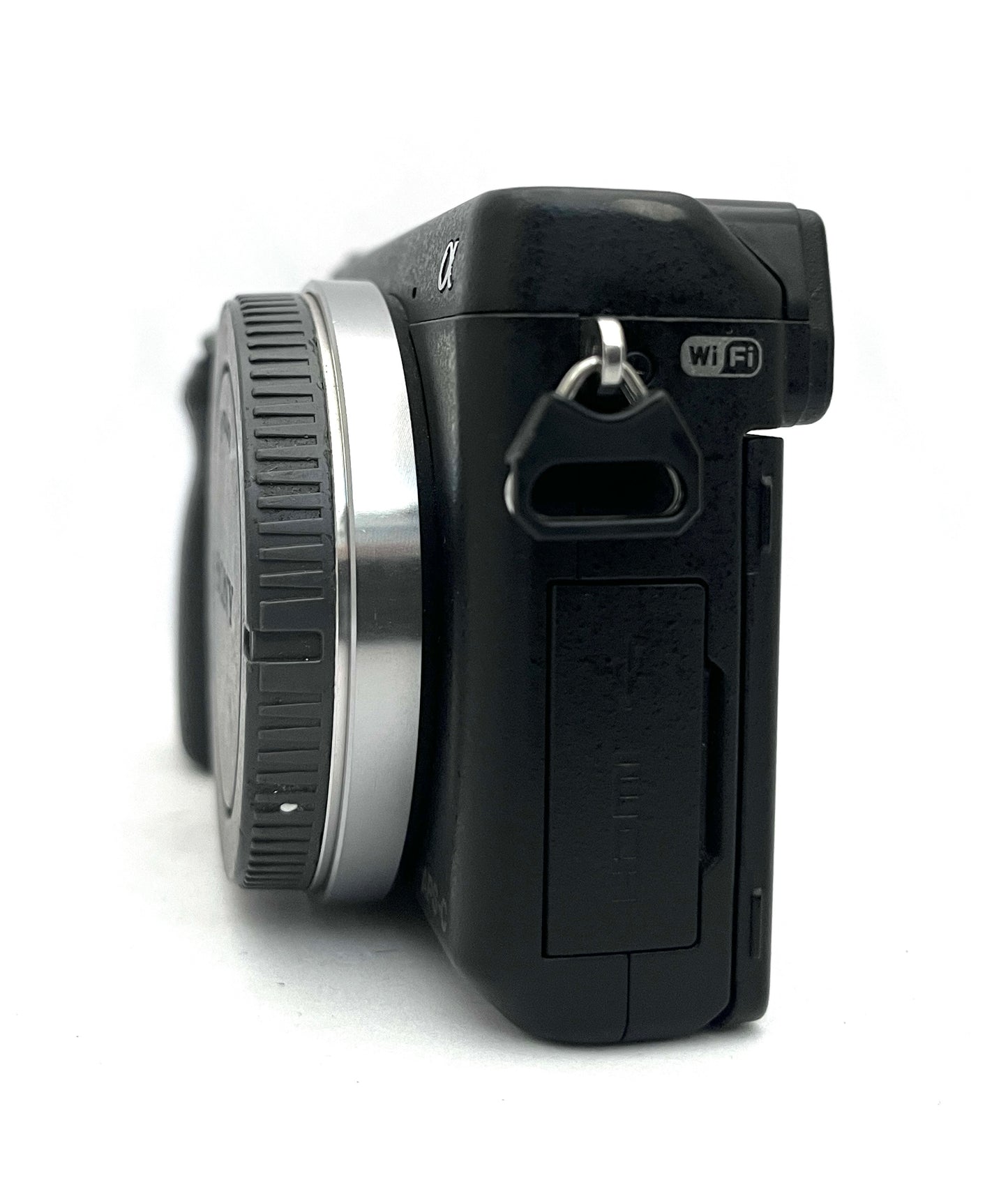 Sony Alpha NEX-6 16.1MP Body (used)