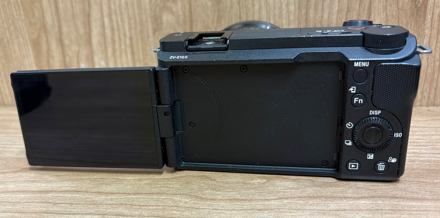 Sony ZV-E10 II Mirrorless Camera with 16-50mm ( used)