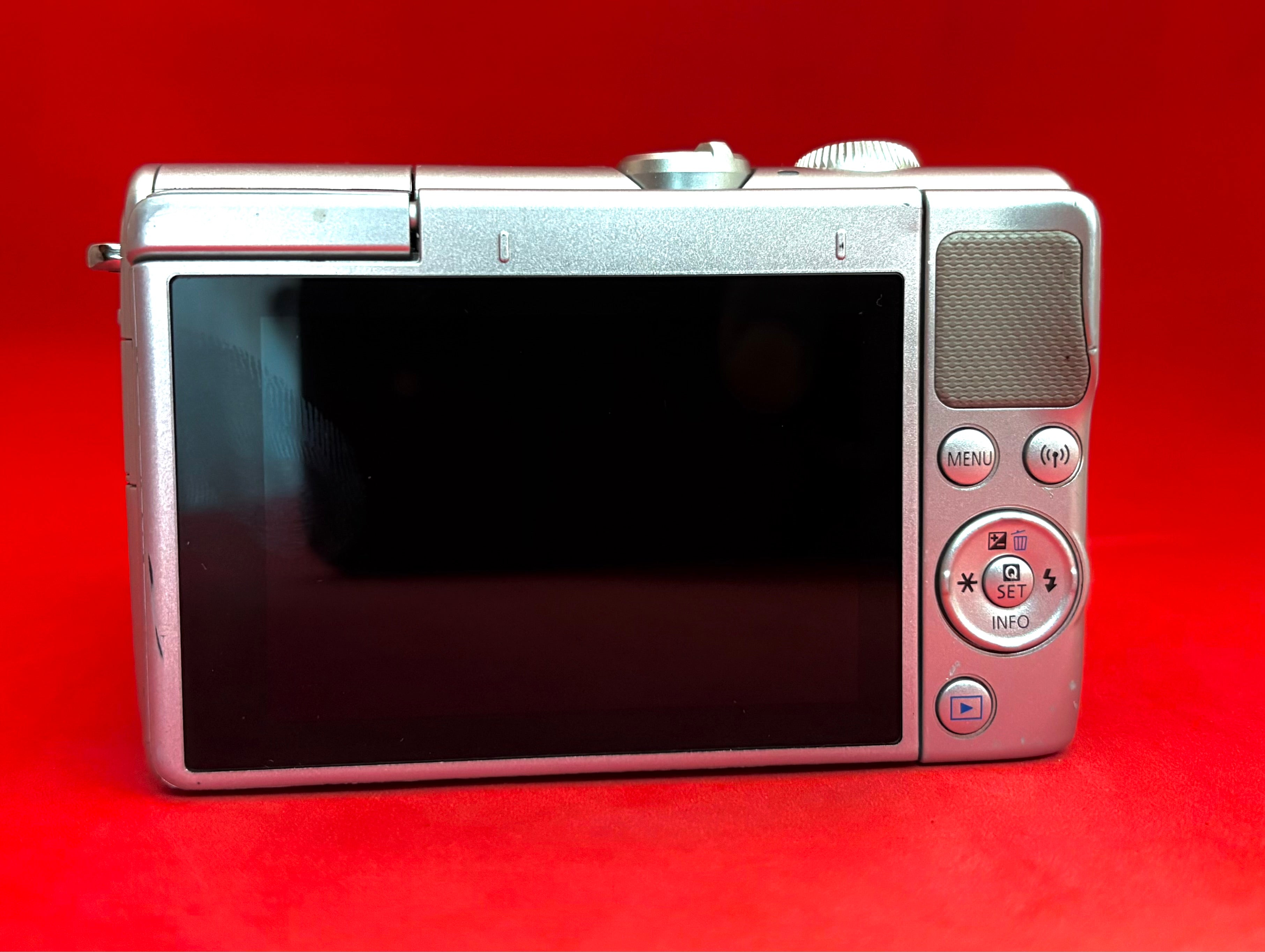Canon EOS M100+ 15-45mm silver (used) – Luck Tech Cameras