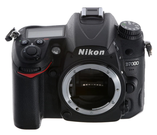 NIKON D7000 BODY (used)
