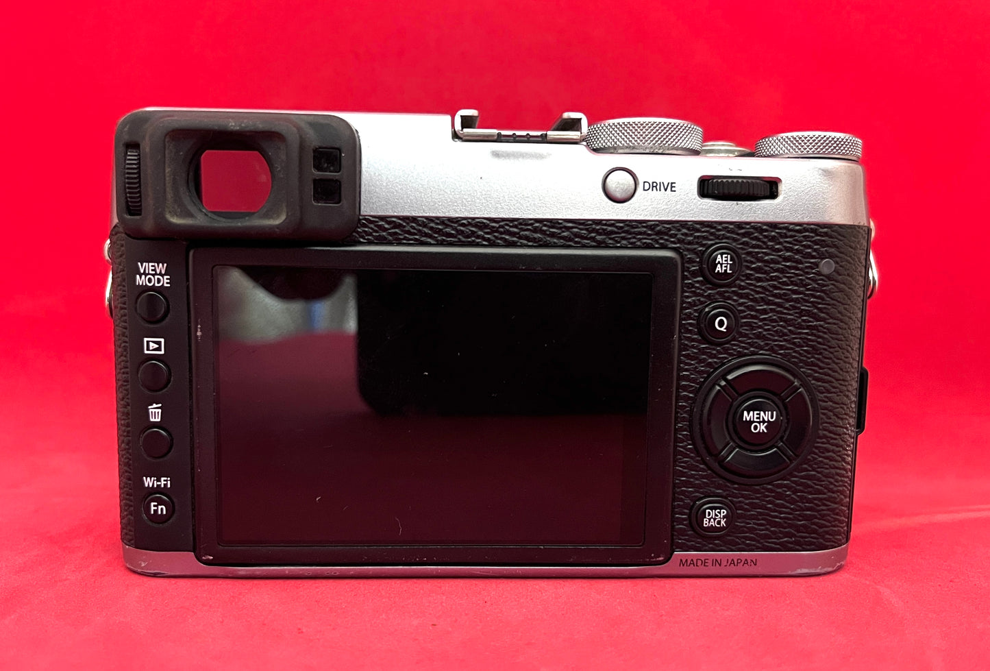 Fujifilm X100T Digital Camera Silver (used)