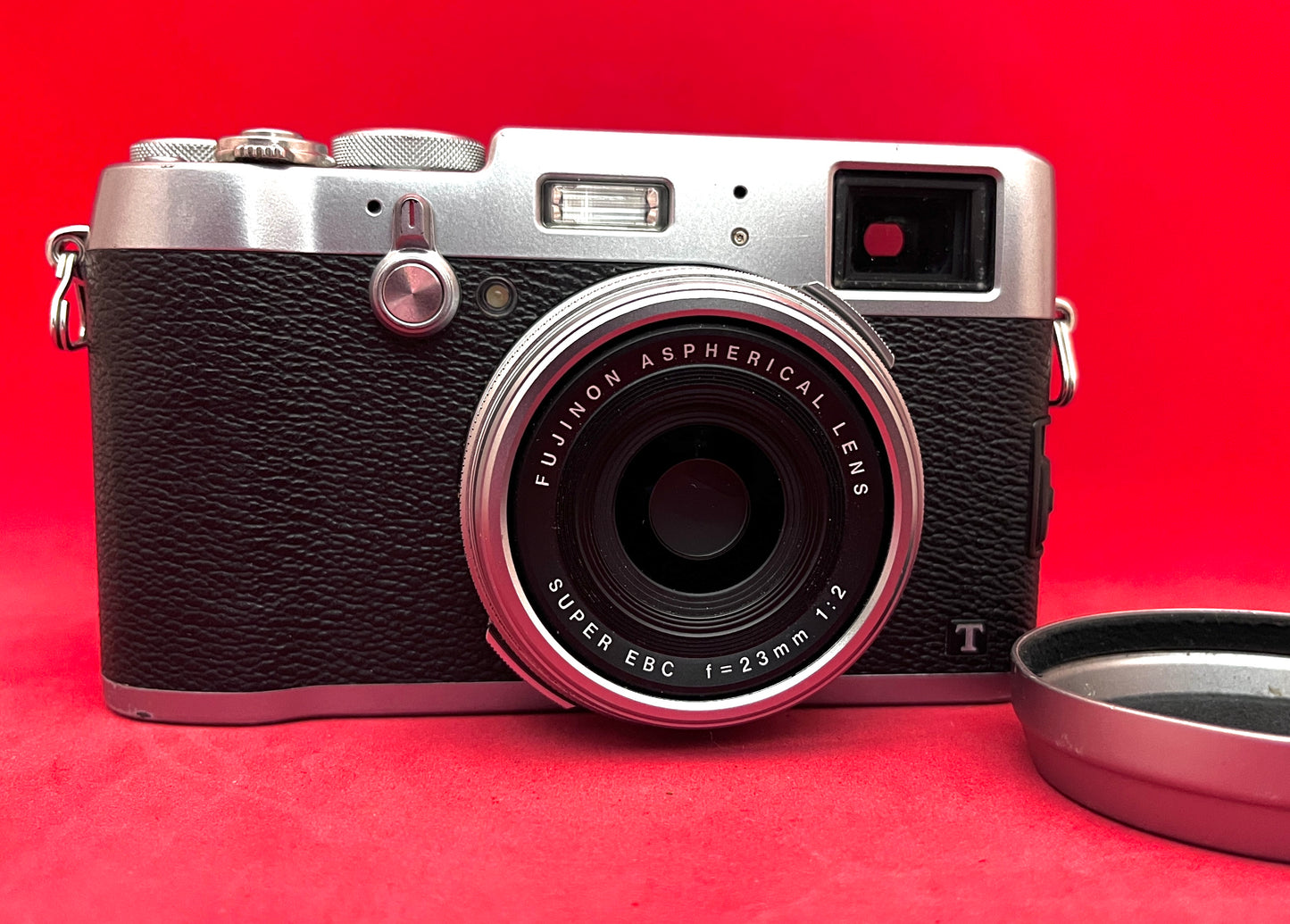 Fujifilm X100T Digital Camera Silver (used)