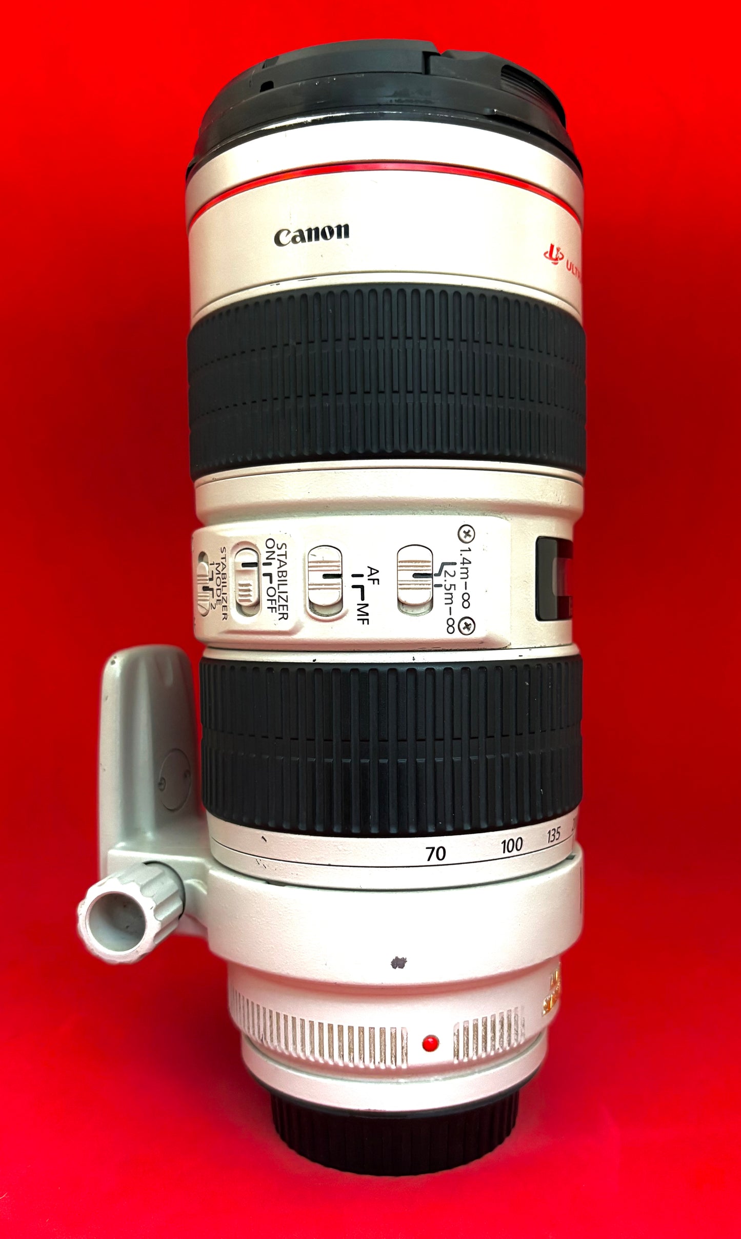 Canon EF 70-200mm f/2.8L IS USM Telephoto Zoom Lens (used)