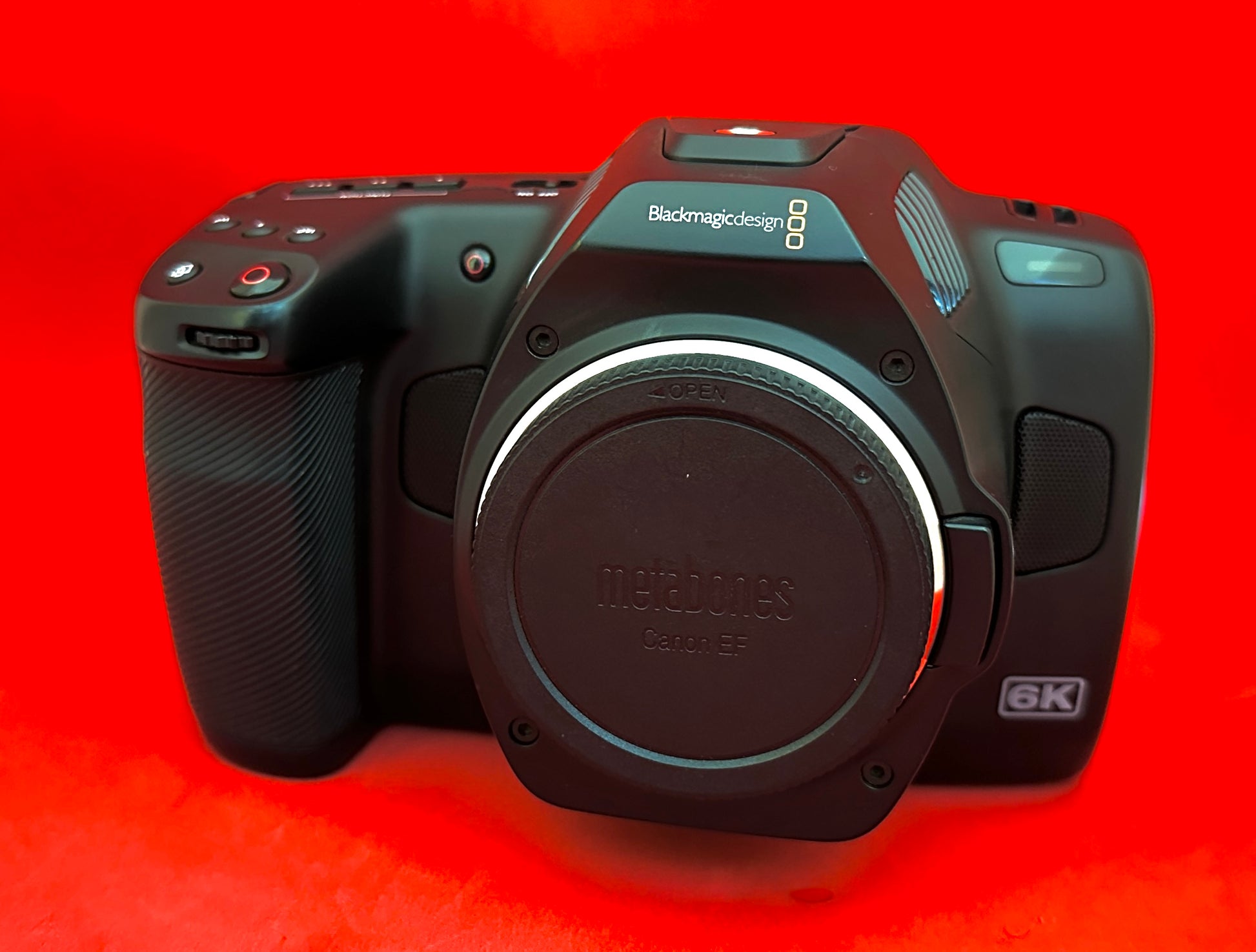 Blackmagic Design Pocket Cinema Camera 6K Pro EF-Mount (used