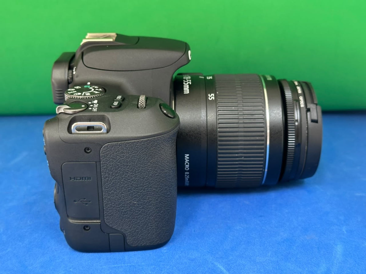 Canon 200D with 18-55mm Lens STM (pre-owned)