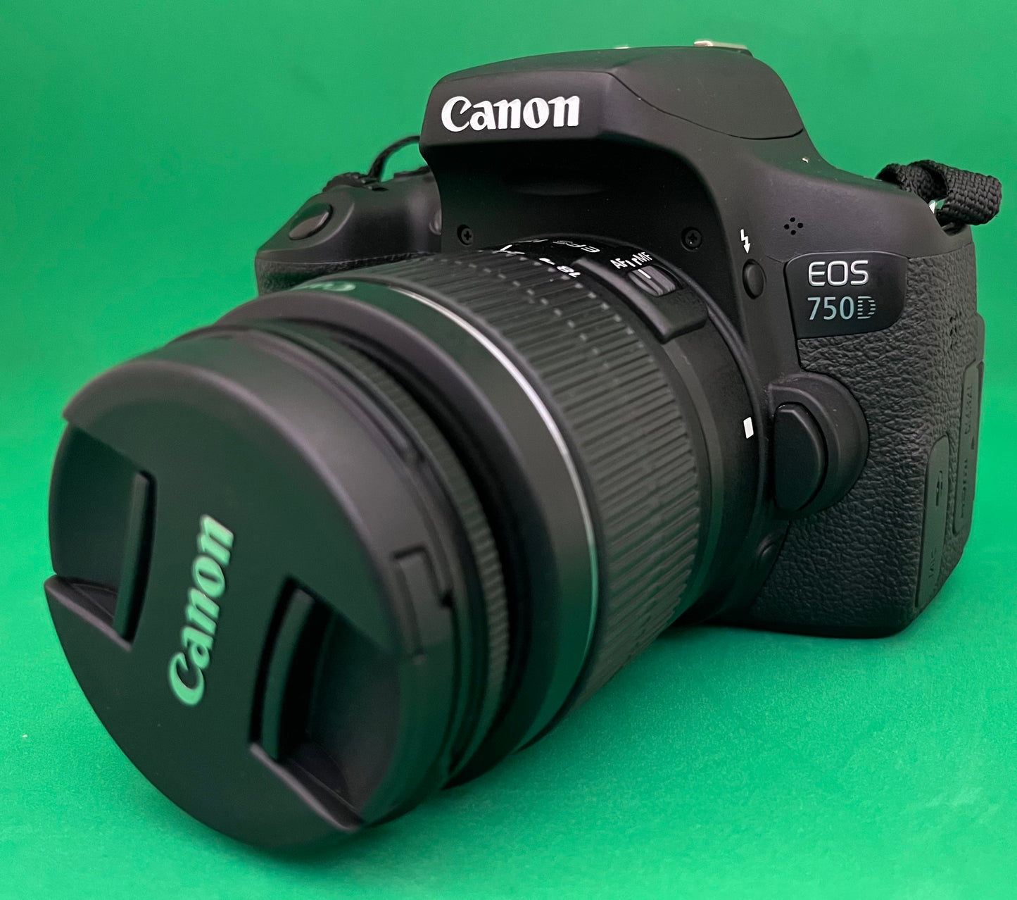 Canon Camera EOS 750D 18-55mm IS STM Lens (use)