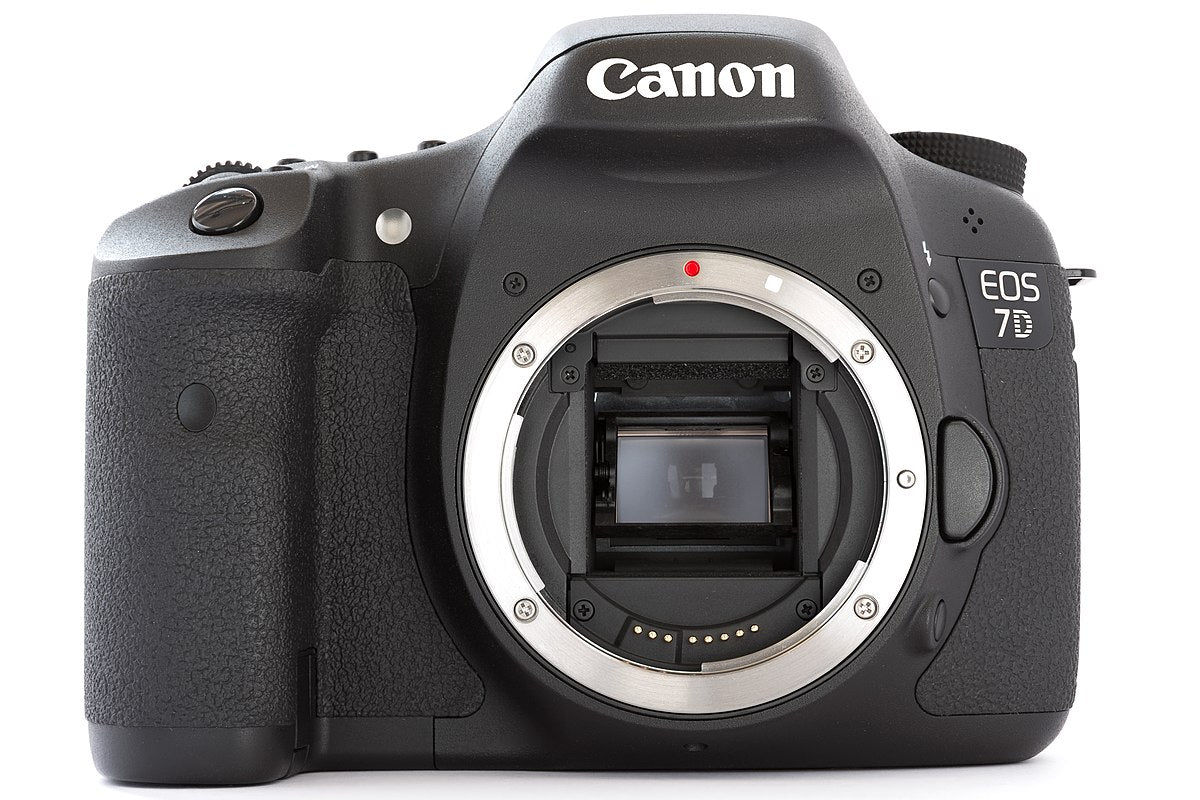 Canon EOS 7D Cameras Body only ( used)