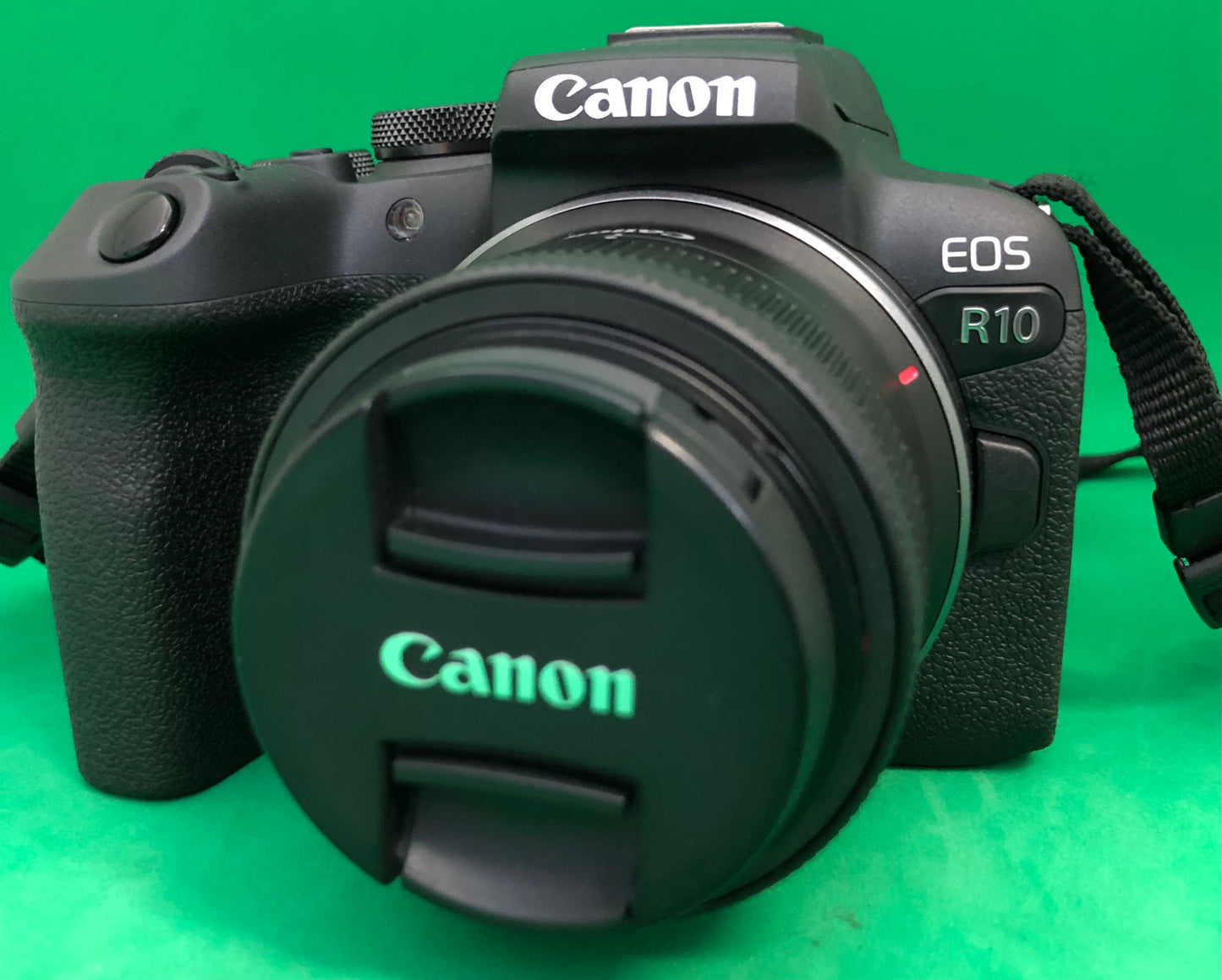 Canon EOS R10 with RF-S 18-45mm IS STM Lens Mirrorless Camera Kit (pre-owned)