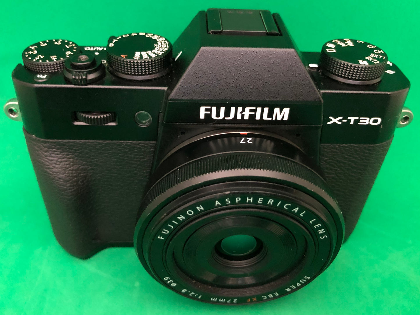 Fujifilm X-T30 Mirrorless + Lens Fujifilm XF 27mm f/2.8 (used)